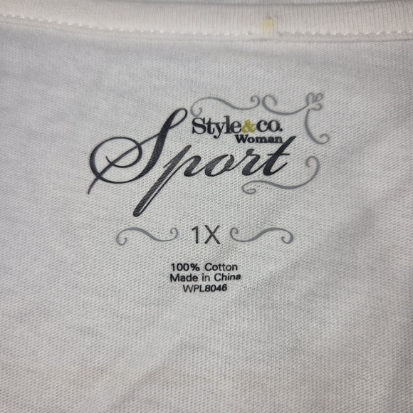 Peacock Print V-Neck Women Top - Picture 3 of 3